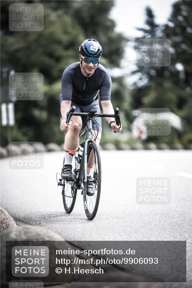 21.06.2026 - 29. Vierlanden-Triathlon H.Heesch http://msf.ph/oto/9906093 21.06.2026 11:44:19 Radfahren 710, 715, 805 meine-sportfotos.de