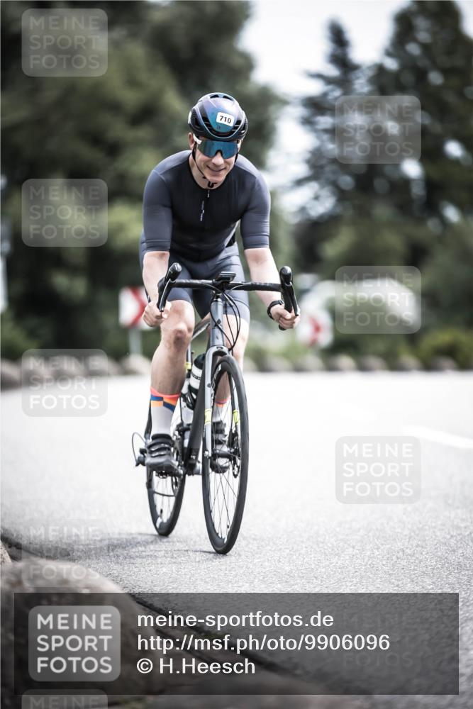 21.06.2026 - 29. Vierlanden-Triathlon H.Heesch http://msf.ph/oto/9906096 21.06.2026 11:44:19 Radfahren 710, 715, 805 meine-sportfotos.de