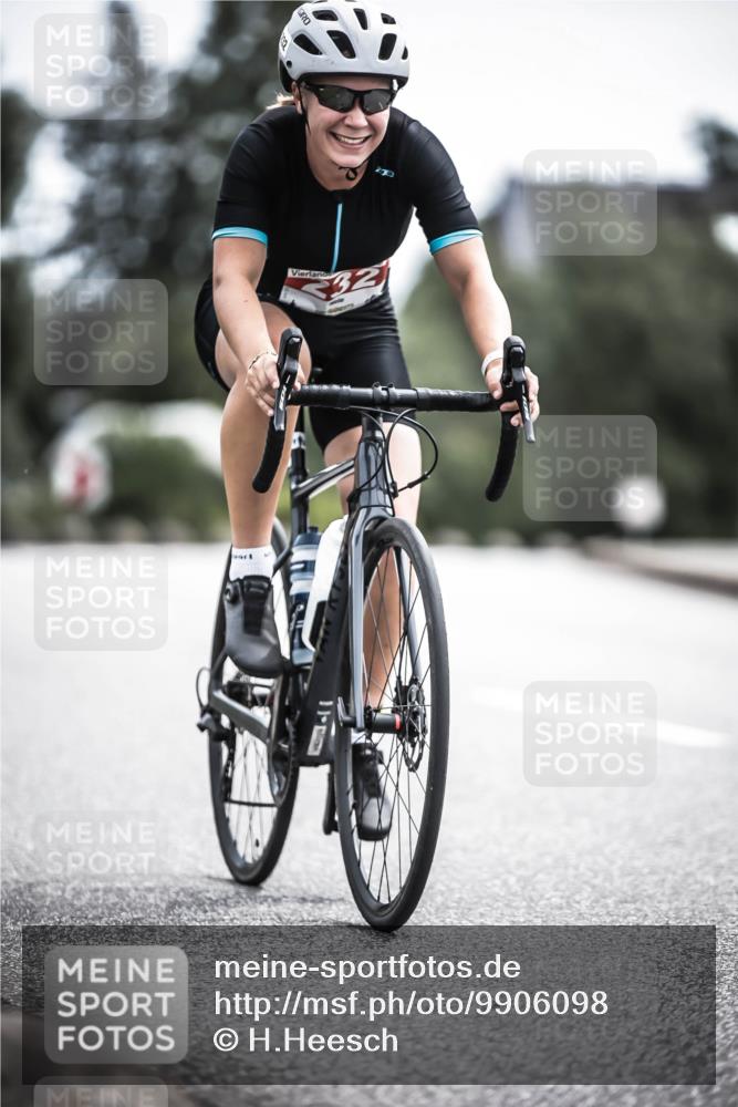 21.06.2026 - 29. Vierlanden-Triathlon H.Heesch http://msf.ph/oto/9906098 21.06.2026 11:40:18 Radfahren 232, 287, 688 meine-sportfotos.de