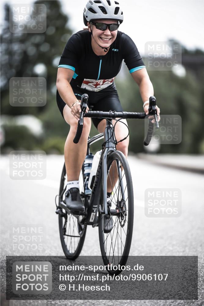 21.06.2026 - 29. Vierlanden-Triathlon H.Heesch http://msf.ph/oto/9906107 21.06.2026 11:40:18 Radfahren 232, 287, 688 meine-sportfotos.de