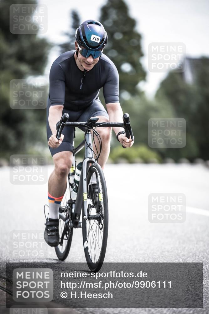 21.06.2026 - 29. Vierlanden-Triathlon H.Heesch http://msf.ph/oto/9906111 21.06.2026 11:44:19 Radfahren 710, 715, 805 meine-sportfotos.de