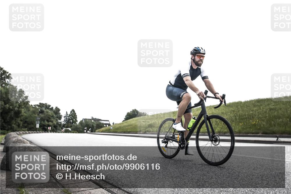 21.06.2026 - 29. Vierlanden-Triathlon H.Heesch http://msf.ph/oto/9906116 21.06.2026 11:26:26 Radfahren 754 meine-sportfotos.de