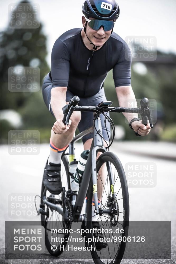 21.06.2026 - 29. Vierlanden-Triathlon H.Heesch http://msf.ph/oto/9906126 21.06.2026 11:44:19 Radfahren 710, 715, 805 meine-sportfotos.de