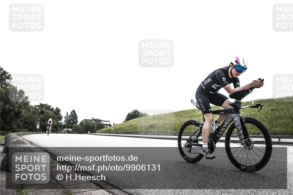 21.06.2026 - 29. Vierlanden-Triathlon H.Heesch http://msf.ph/oto/9906131 21.06.2026 11:27:00 Radfahren 225, 844 meine-sportfotos.de