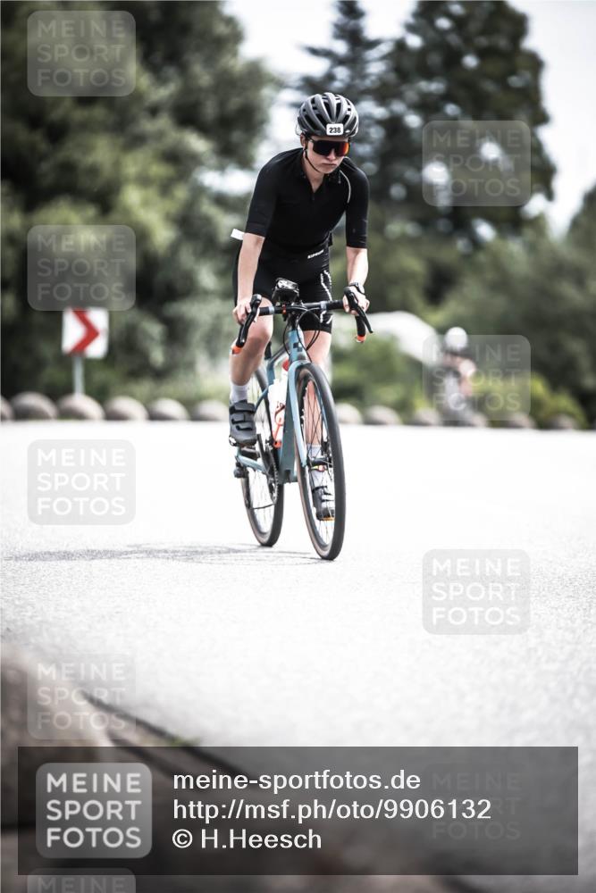 21.06.2026 - 29. Vierlanden-Triathlon H.Heesch http://msf.ph/oto/9906132 21.06.2026 11:44:54 Radfahren 238, 291, 672, 696 meine-sportfotos.de