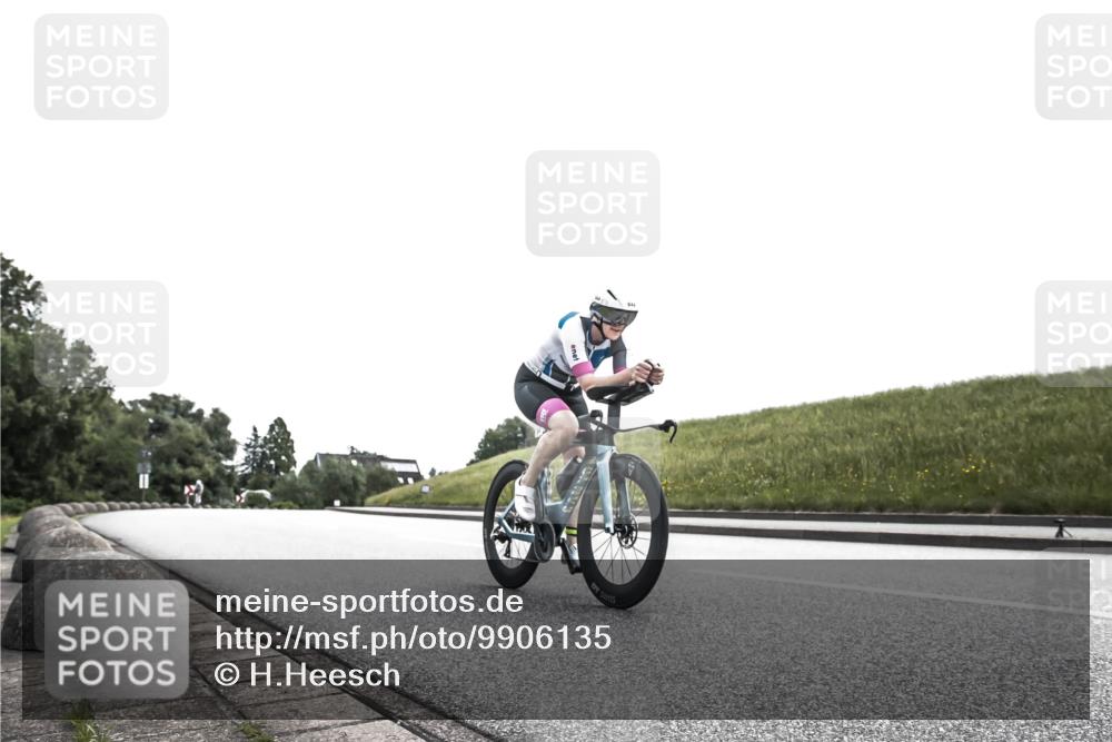 21.06.2026 - 29. Vierlanden-Triathlon H.Heesch http://msf.ph/oto/9906135 21.06.2026 11:27:02 Radfahren 225, 844 meine-sportfotos.de