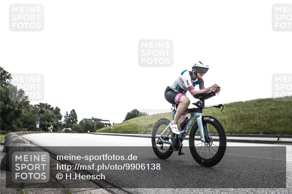 21.06.2026 - 29. Vierlanden-Triathlon H.Heesch http://msf.ph/oto/9906138 21.06.2026 11:27:02 Radfahren 225, 844 meine-sportfotos.de
