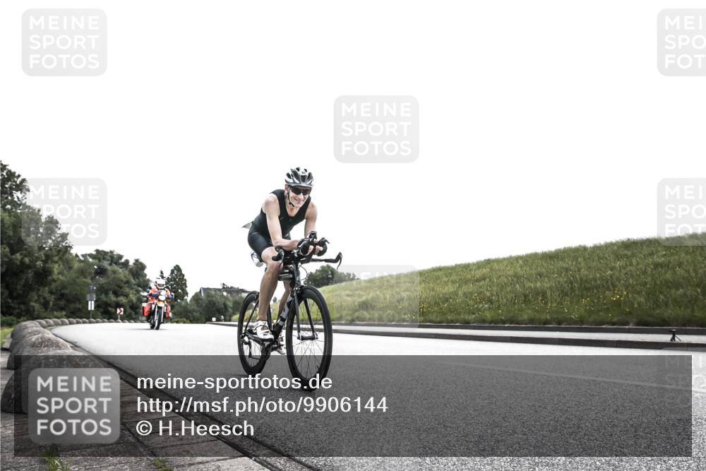 21.06.2026 - 29. Vierlanden-Triathlon H.Heesch http://msf.ph/oto/9906144 21.06.2026 11:27:36 Radfahren 230, 769 meine-sportfotos.de