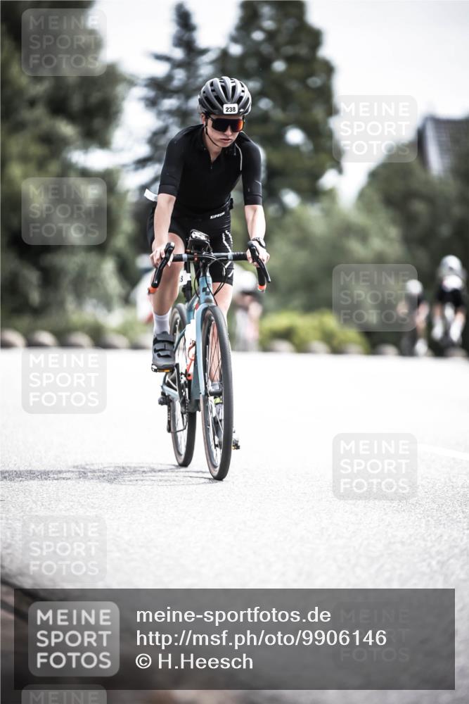 21.06.2026 - 29. Vierlanden-Triathlon H.Heesch http://msf.ph/oto/9906146 21.06.2026 11:44:54 Radfahren 238, 291, 672, 696 meine-sportfotos.de