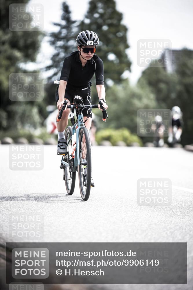 21.06.2026 - 29. Vierlanden-Triathlon H.Heesch http://msf.ph/oto/9906149 21.06.2026 11:44:54 Radfahren 238, 291, 672, 696 meine-sportfotos.de