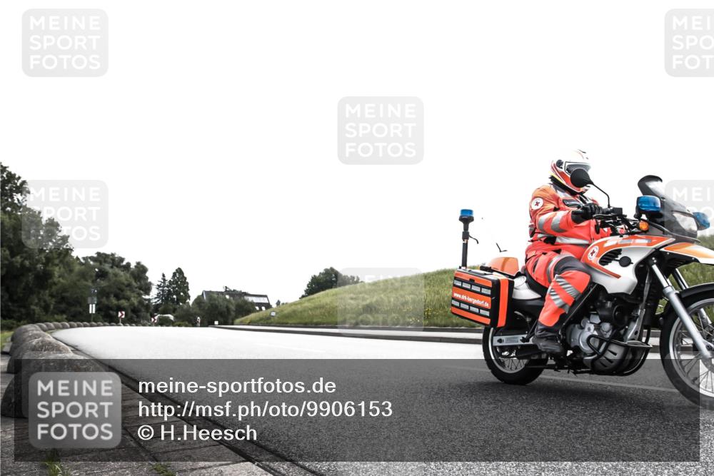 21.06.2026 - 29. Vierlanden-Triathlon H.Heesch http://msf.ph/oto/9906153 21.06.2026 11:27:37 Radfahren 230, 769 meine-sportfotos.de