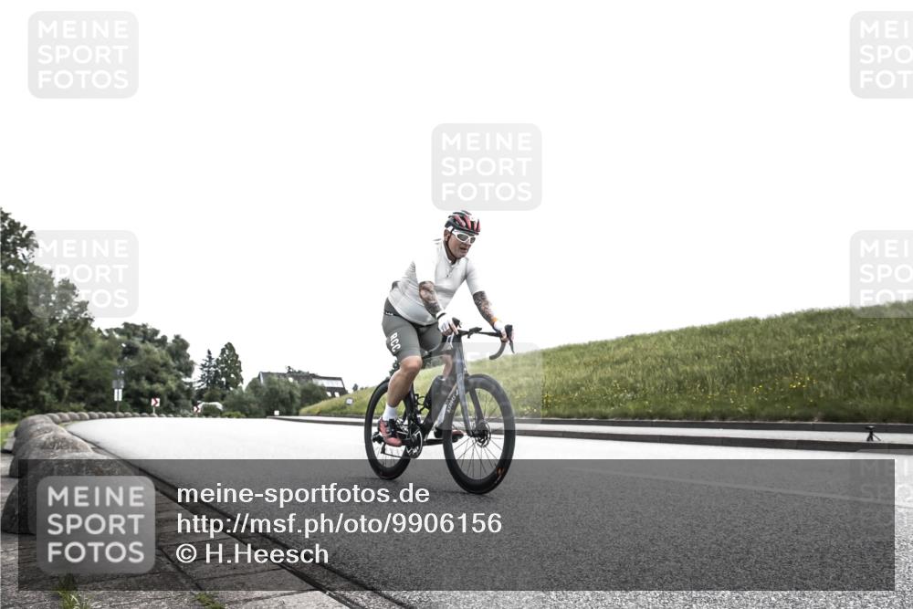 21.06.2026 - 29. Vierlanden-Triathlon H.Heesch http://msf.ph/oto/9906156 21.06.2026 11:27:54 Radfahren 271, 893 meine-sportfotos.de