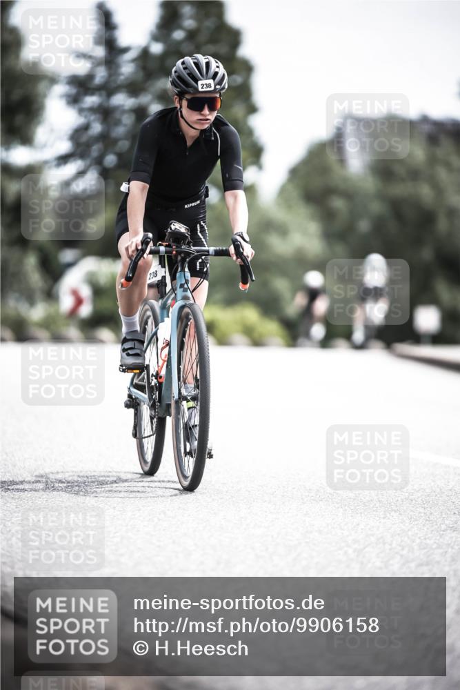 21.06.2026 - 29. Vierlanden-Triathlon H.Heesch http://msf.ph/oto/9906158 21.06.2026 11:44:54 Radfahren 238, 291, 672, 696 meine-sportfotos.de