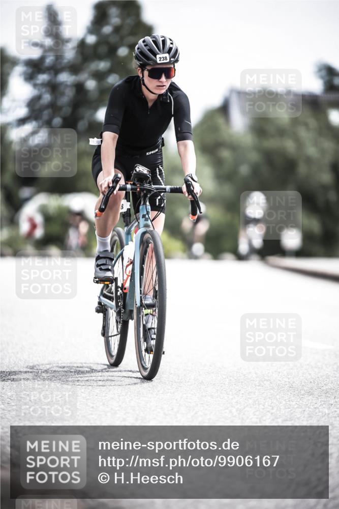 21.06.2026 - 29. Vierlanden-Triathlon H.Heesch http://msf.ph/oto/9906167 21.06.2026 11:44:54 Radfahren 238, 291, 672, 696 meine-sportfotos.de