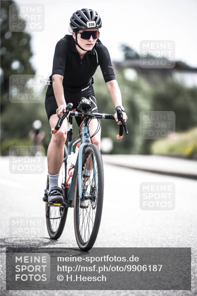 21.06.2026 - 29. Vierlanden-Triathlon H.Heesch http://msf.ph/oto/9906187 21.06.2026 11:44:55 Radfahren 238, 291, 696 meine-sportfotos.de
