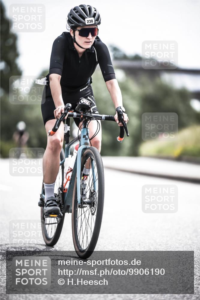 21.06.2026 - 29. Vierlanden-Triathlon H.Heesch http://msf.ph/oto/9906190 21.06.2026 11:44:55 Radfahren 238, 291, 696 meine-sportfotos.de