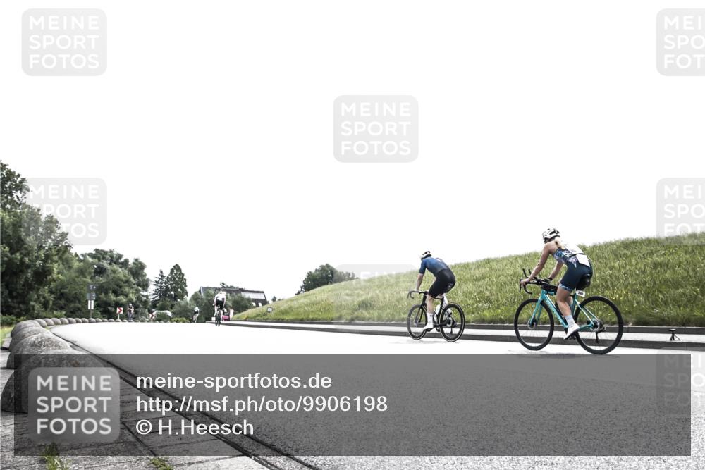 21.06.2026 - 29. Vierlanden-Triathlon H.Heesch http://msf.ph/oto/9906198 21.06.2026 11:28:37 Radfahren 124 meine-sportfotos.de