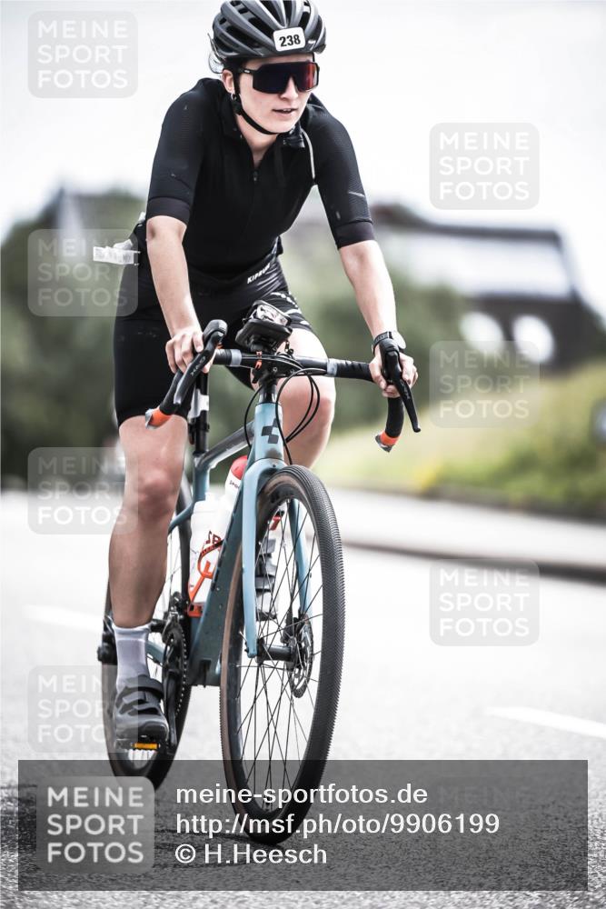 21.06.2026 - 29. Vierlanden-Triathlon H.Heesch http://msf.ph/oto/9906199 21.06.2026 11:44:55 Radfahren 238, 291, 696 meine-sportfotos.de