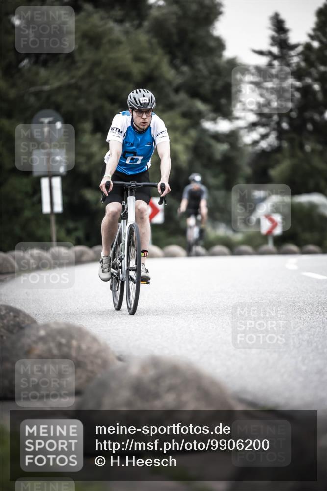 21.06.2026 - 29. Vierlanden-Triathlon H.Heesch http://msf.ph/oto/9906200 21.06.2026 10:24:35 Radfahren 71, 94, 207, 370, 552, 622, 625 meine-sportfotos.de