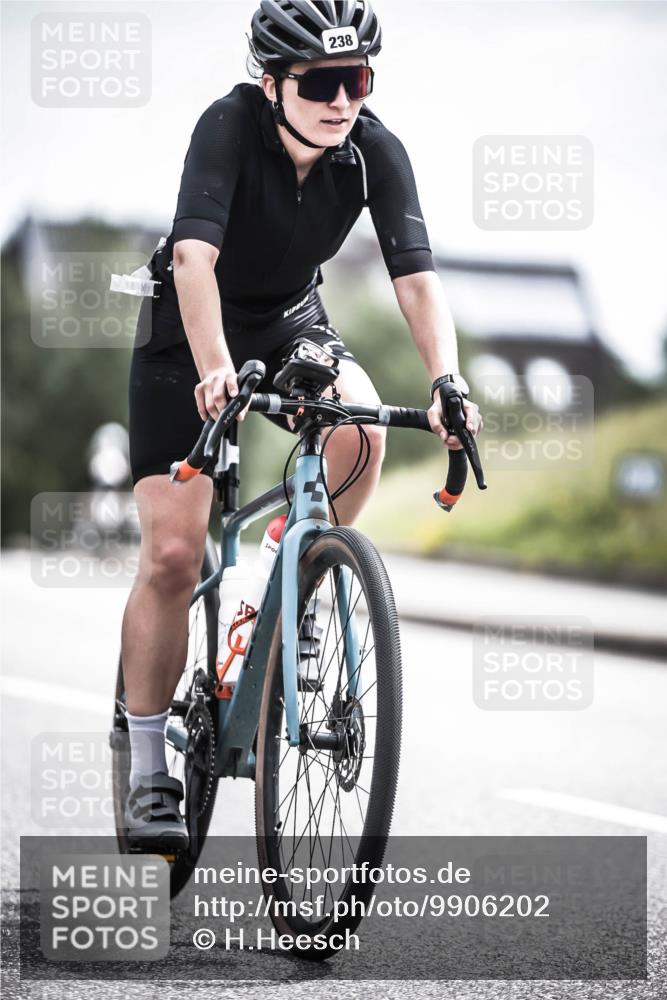 21.06.2026 - 29. Vierlanden-Triathlon H.Heesch http://msf.ph/oto/9906202 21.06.2026 11:44:55 Radfahren 238, 291, 696 meine-sportfotos.de