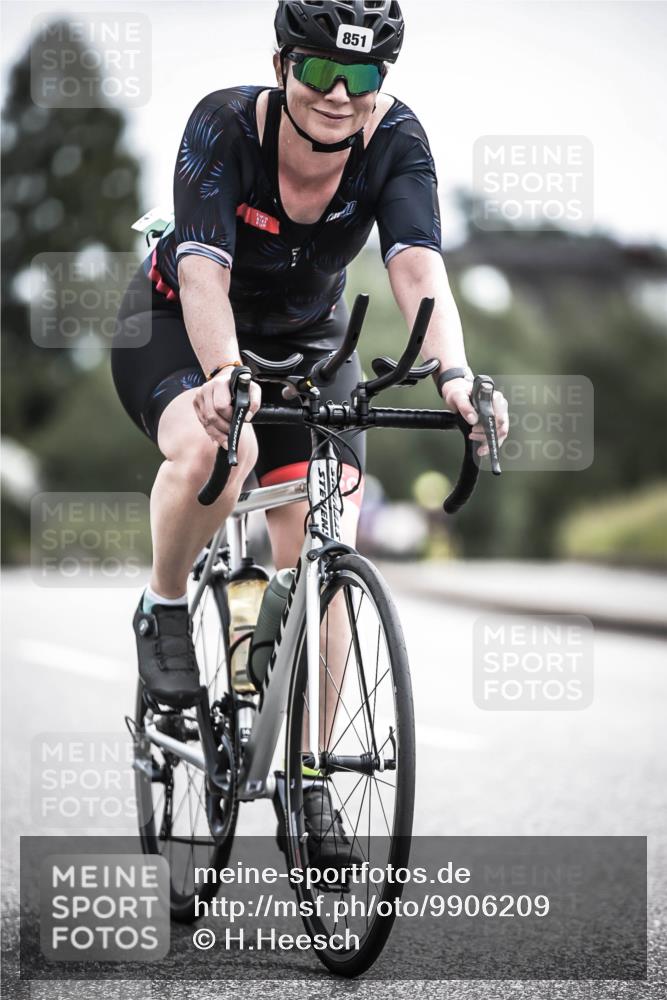 21.06.2026 - 29. Vierlanden-Triathlon H.Heesch http://msf.ph/oto/9906209 21.06.2026 11:40:50 Radfahren 851 meine-sportfotos.de