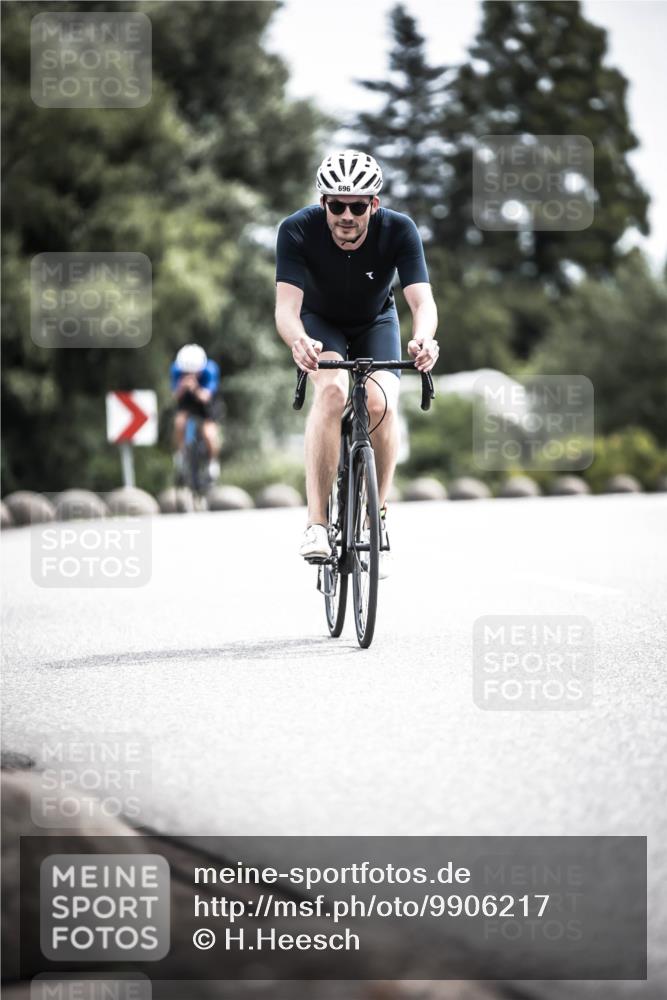 21.06.2026 - 29. Vierlanden-Triathlon H.Heesch http://msf.ph/oto/9906217 21.06.2026 11:45:01 Radfahren 255, 696 meine-sportfotos.de