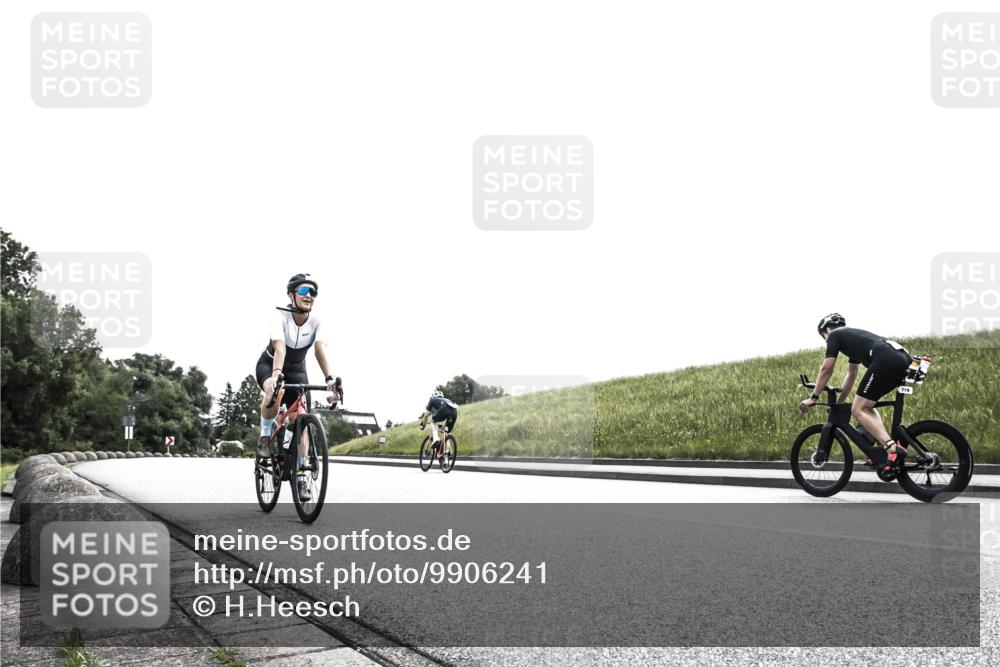 21.06.2026 - 29. Vierlanden-Triathlon H.Heesch http://msf.ph/oto/9906241 21.06.2026 11:30:09 Radfahren 232, 252, 292 meine-sportfotos.de