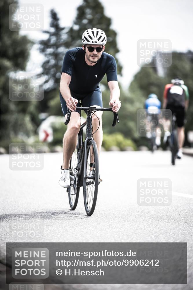 21.06.2026 - 29. Vierlanden-Triathlon H.Heesch http://msf.ph/oto/9906242 21.06.2026 11:45:02 Radfahren 255, 696 meine-sportfotos.de