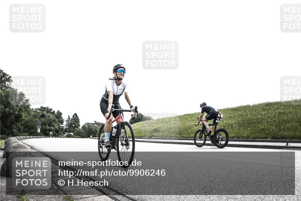 21.06.2026 - 29. Vierlanden-Triathlon H.Heesch http://msf.ph/oto/9906246 21.06.2026 11:30:09 Radfahren 232, 252, 292 meine-sportfotos.de