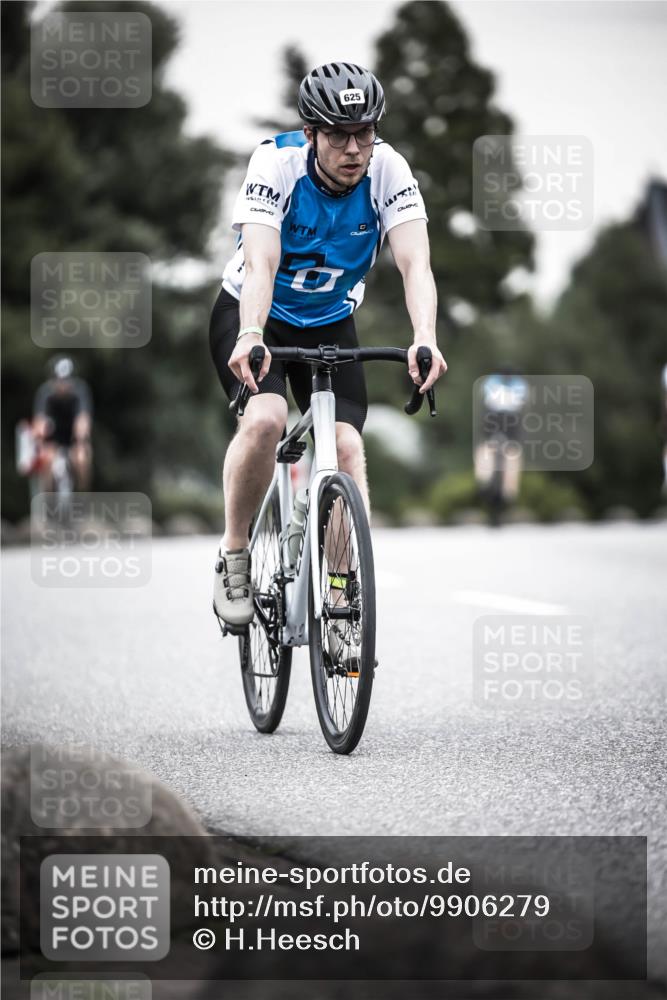 21.06.2026 - 29. Vierlanden-Triathlon H.Heesch http://msf.ph/oto/9906279 21.06.2026 10:24:36 Radfahren 71, 207, 552, 622, 625 meine-sportfotos.de