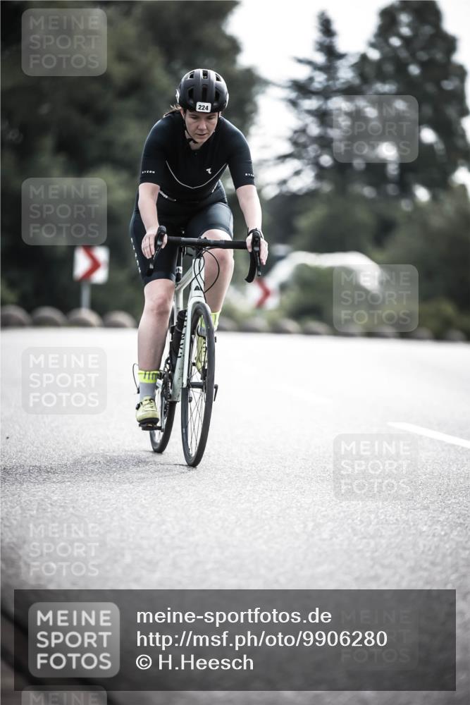 21.06.2026 - 29. Vierlanden-Triathlon H.Heesch http://msf.ph/oto/9906280 21.06.2026 09:19:24 Radfahren 99, 224, 228 meine-sportfotos.de