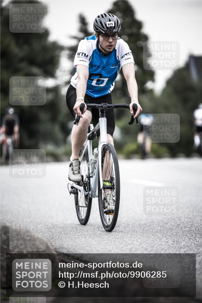 21.06.2026 - 29. Vierlanden-Triathlon H.Heesch http://msf.ph/oto/9906285 21.06.2026 10:24:36 Radfahren 71, 207, 552, 622, 625 meine-sportfotos.de