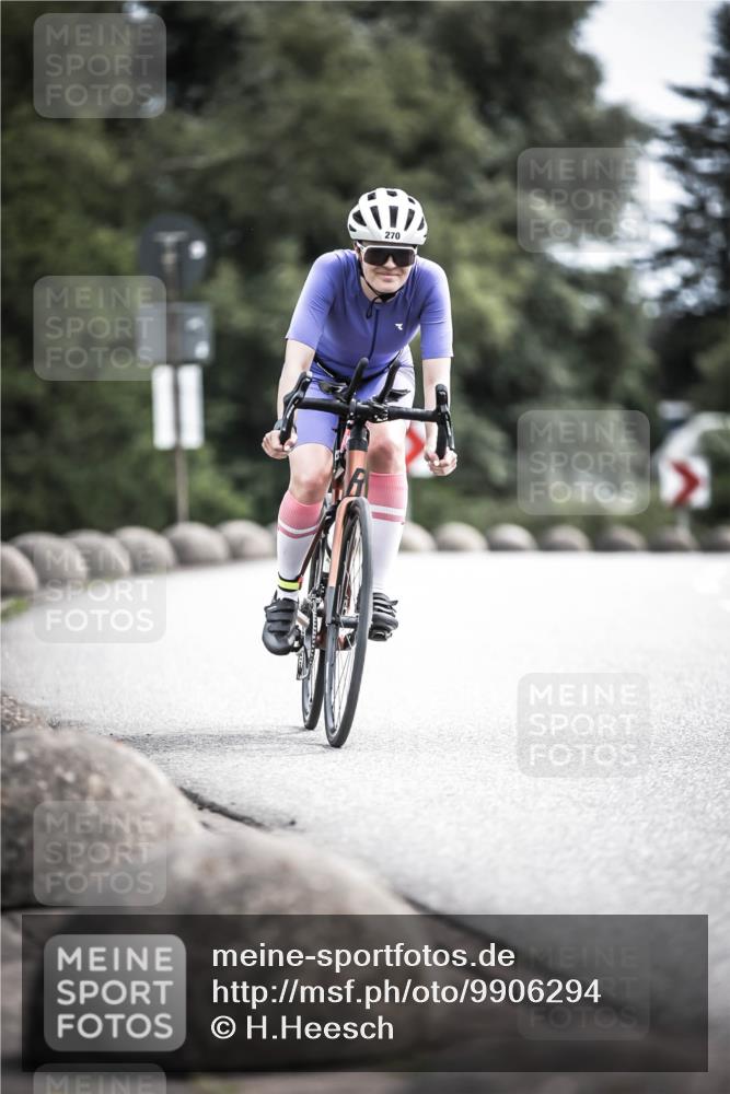 21.06.2026 - 29. Vierlanden-Triathlon H.Heesch http://msf.ph/oto/9906294 21.06.2026 11:41:00 Radfahren 71, 270, 668, 709, 853 meine-sportfotos.de