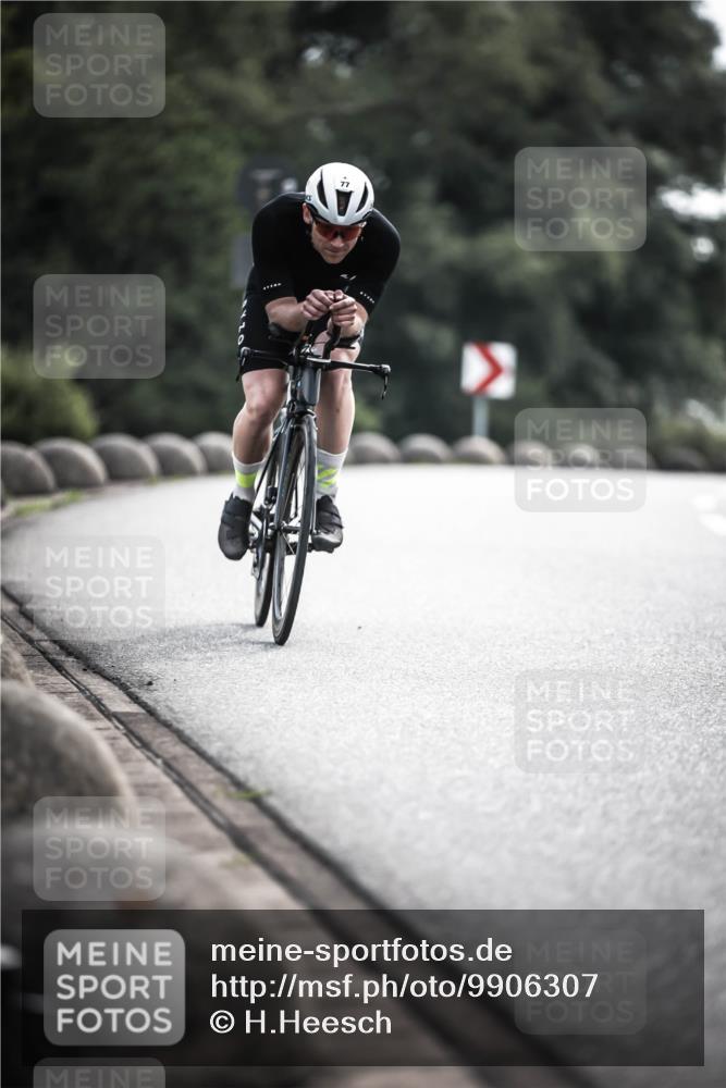 21.06.2026 - 29. Vierlanden-Triathlon H.Heesch http://msf.ph/oto/9906307 21.06.2026 09:19:40 Radfahren 4, 77, 219 meine-sportfotos.de