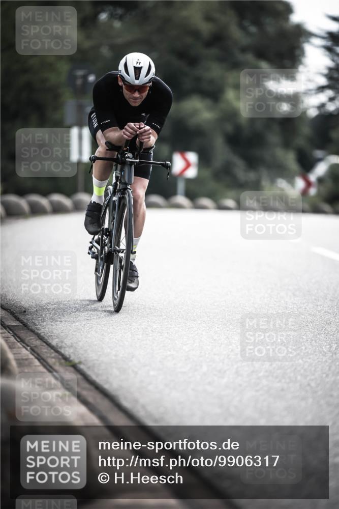 21.06.2026 - 29. Vierlanden-Triathlon H.Heesch http://msf.ph/oto/9906317 21.06.2026 09:19:40 Radfahren 4, 77, 219 meine-sportfotos.de