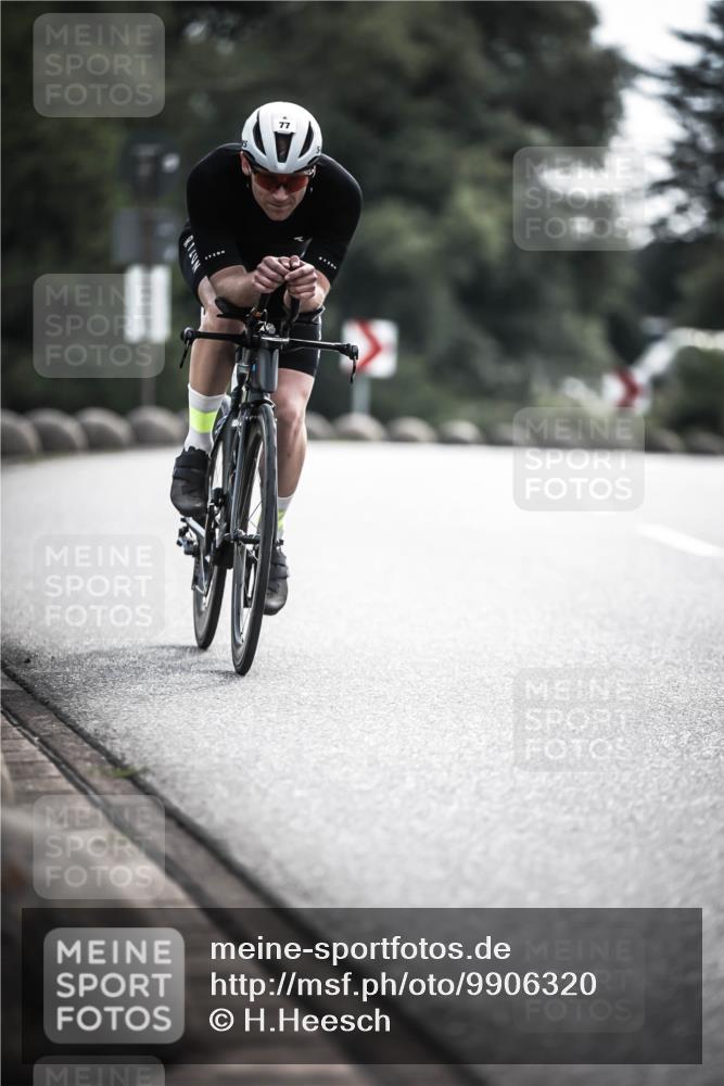 21.06.2026 - 29. Vierlanden-Triathlon H.Heesch http://msf.ph/oto/9906320 21.06.2026 09:19:40 Radfahren 4, 77, 219 meine-sportfotos.de