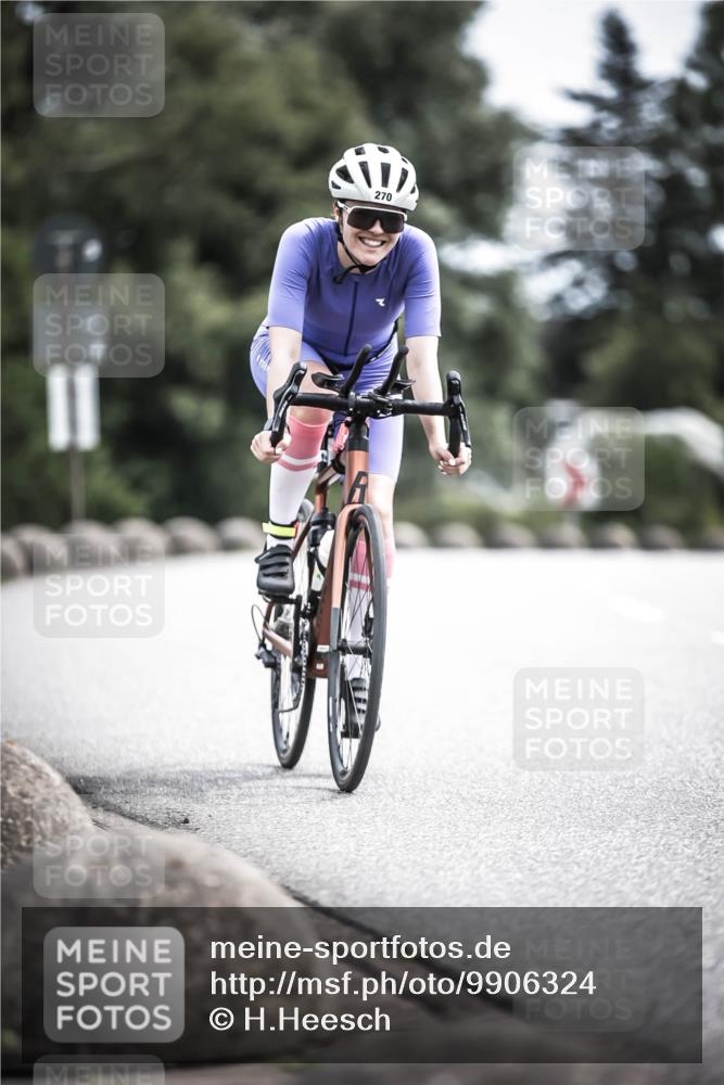 21.06.2026 - 29. Vierlanden-Triathlon H.Heesch http://msf.ph/oto/9906324 21.06.2026 11:41:00 Radfahren 71, 270, 668, 709, 853 meine-sportfotos.de