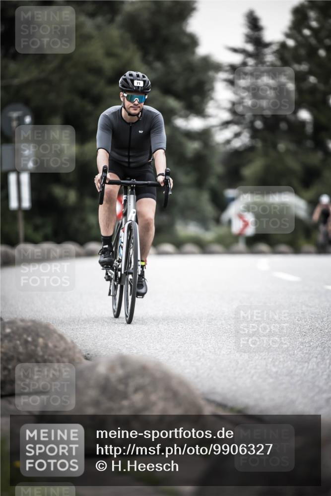 21.06.2026 - 29. Vierlanden-Triathlon H.Heesch http://msf.ph/oto/9906327 21.06.2026 10:24:40 Radfahren 71, 207, 509, 562 meine-sportfotos.de