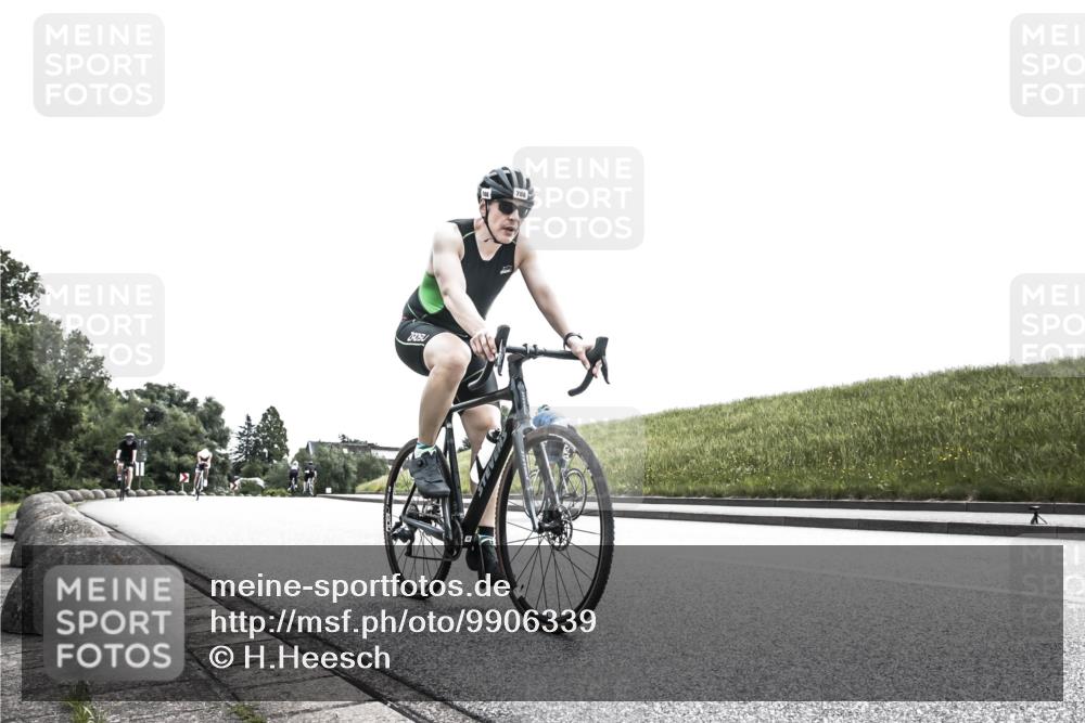 21.06.2026 - 29. Vierlanden-Triathlon H.Heesch http://msf.ph/oto/9906339 21.06.2026 11:31:35 Radfahren 662, 667, 788 meine-sportfotos.de