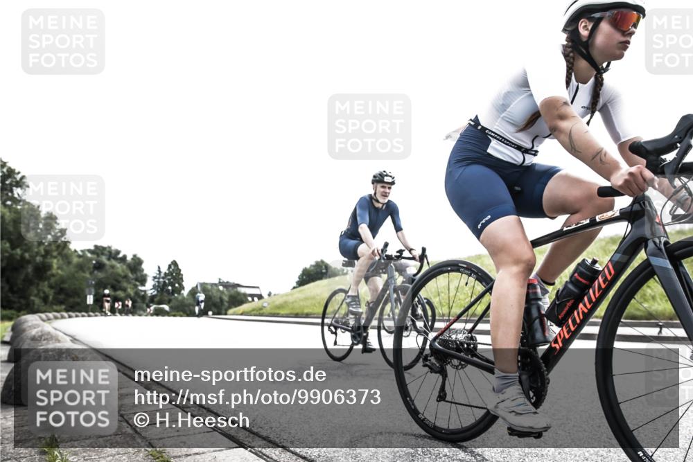 21.06.2026 - 29. Vierlanden-Triathlon H.Heesch http://msf.ph/oto/9906373 21.06.2026 11:32:54 Radfahren 269, 806, 880 meine-sportfotos.de