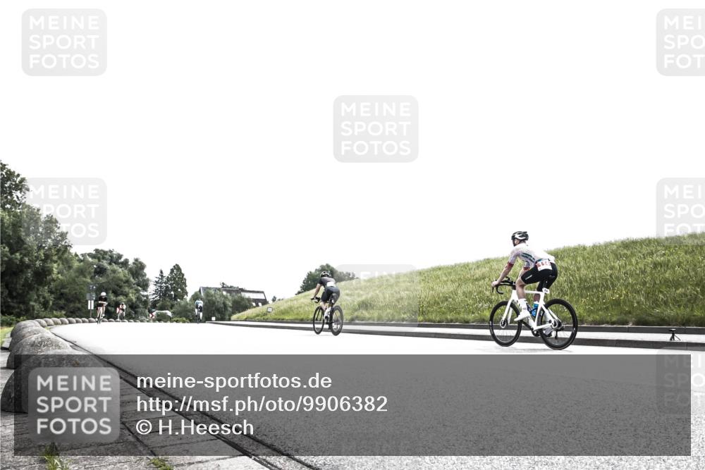 21.06.2026 - 29. Vierlanden-Triathlon H.Heesch http://msf.ph/oto/9906382 21.06.2026 11:32:55 Radfahren 269, 806, 880 meine-sportfotos.de
