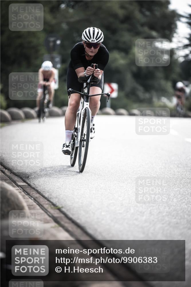 21.06.2026 - 29. Vierlanden-Triathlon H.Heesch http://msf.ph/oto/9906383 21.06.2026 09:19:57 Radfahren 32, 267, 298 meine-sportfotos.de