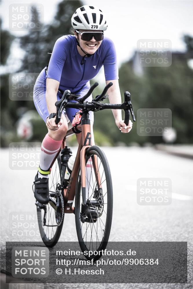 21.06.2026 - 29. Vierlanden-Triathlon H.Heesch http://msf.ph/oto/9906384 21.06.2026 11:41:01 Radfahren 71, 270, 668, 709, 853 meine-sportfotos.de