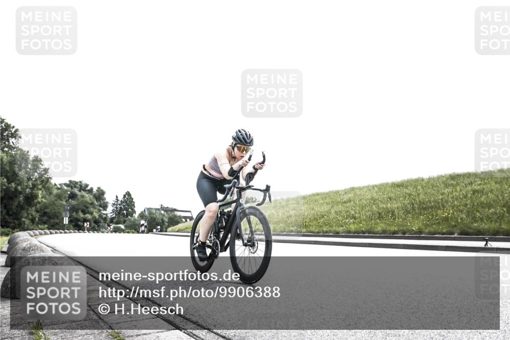 21.06.2026 - 29. Vierlanden-Triathlon H.Heesch http://msf.ph/oto/9906388 21.06.2026 11:33:00 Radfahren 878, 880 meine-sportfotos.de