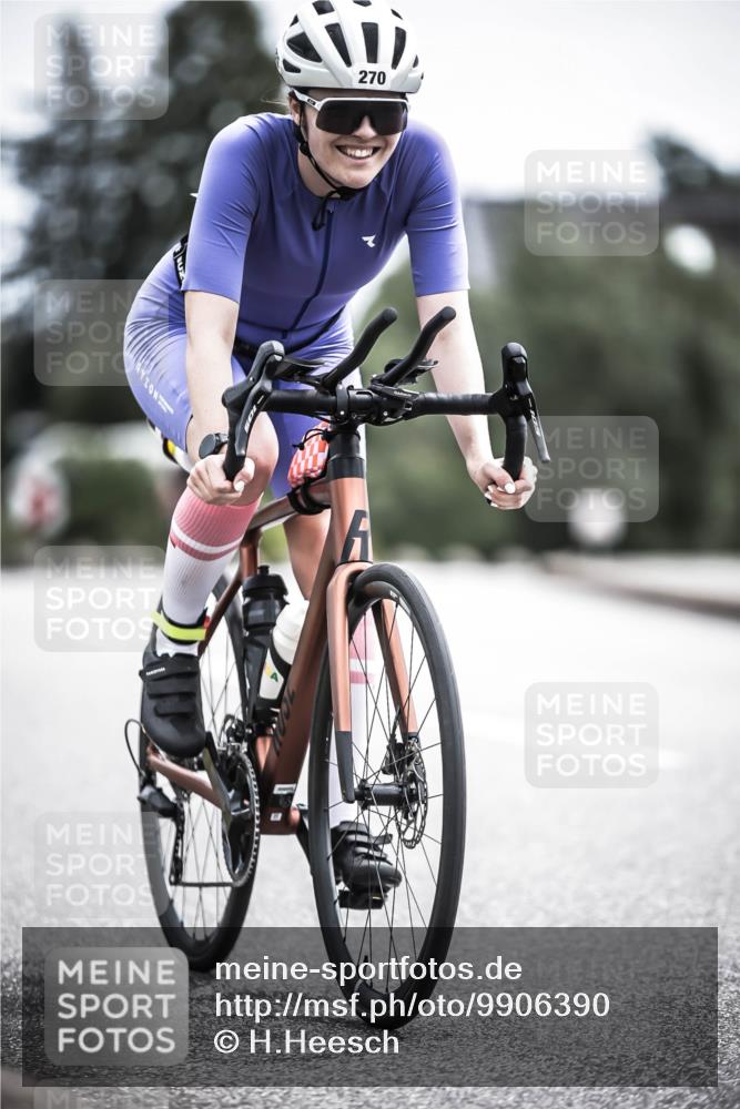 21.06.2026 - 29. Vierlanden-Triathlon H.Heesch http://msf.ph/oto/9906390 21.06.2026 11:41:01 Radfahren 71, 270, 668, 709, 853 meine-sportfotos.de