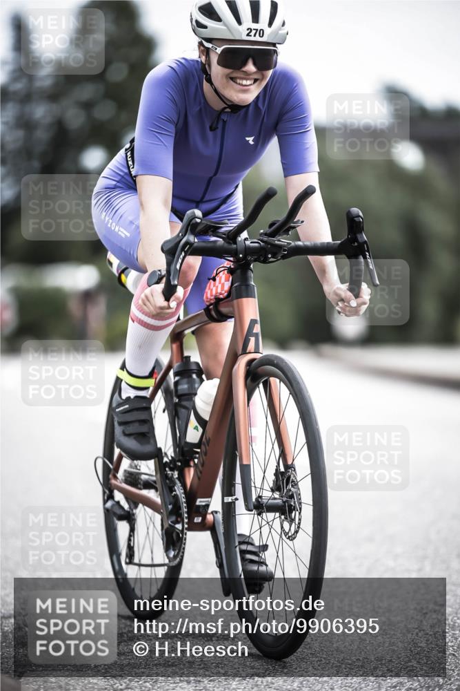 21.06.2026 - 29. Vierlanden-Triathlon H.Heesch http://msf.ph/oto/9906395 21.06.2026 11:41:01 Radfahren 71, 270, 668, 709, 853 meine-sportfotos.de