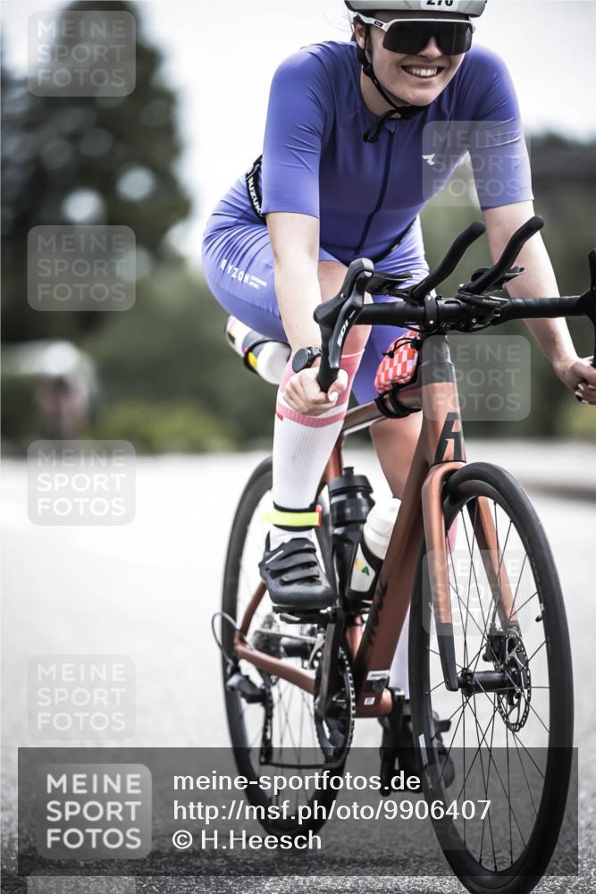 21.06.2026 - 29. Vierlanden-Triathlon H.Heesch http://msf.ph/oto/9906407 21.06.2026 11:41:01 Radfahren 71, 270, 668, 709, 853 meine-sportfotos.de