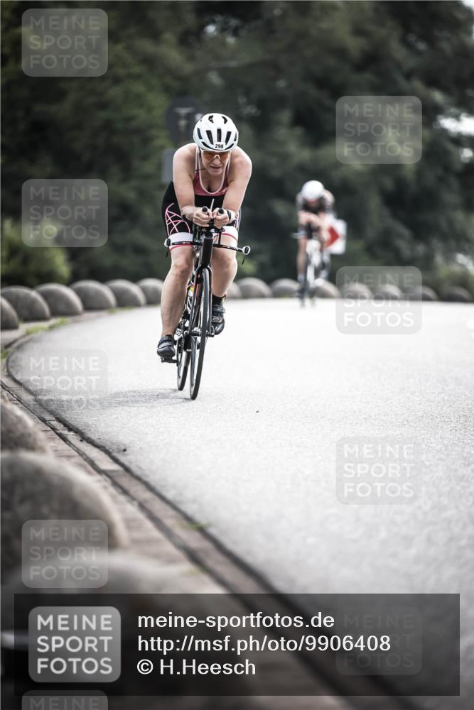 21.06.2026 - 29. Vierlanden-Triathlon H.Heesch http://msf.ph/oto/9906408 21.06.2026 09:19:59 Radfahren 32, 267, 298 meine-sportfotos.de