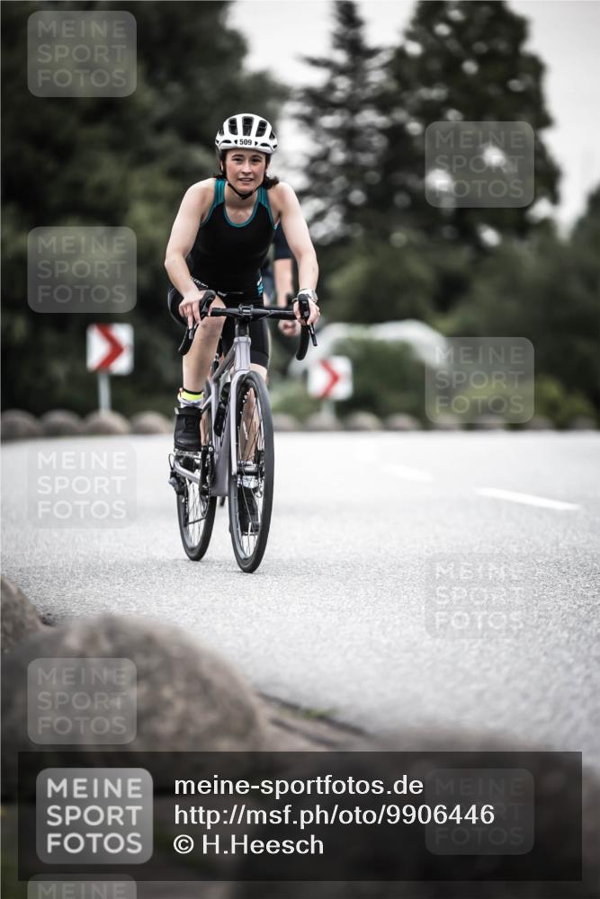 21.06.2026 - 29. Vierlanden-Triathlon H.Heesch http://msf.ph/oto/9906446 21.06.2026 10:24:46 Radfahren 178, 509, 562 meine-sportfotos.de