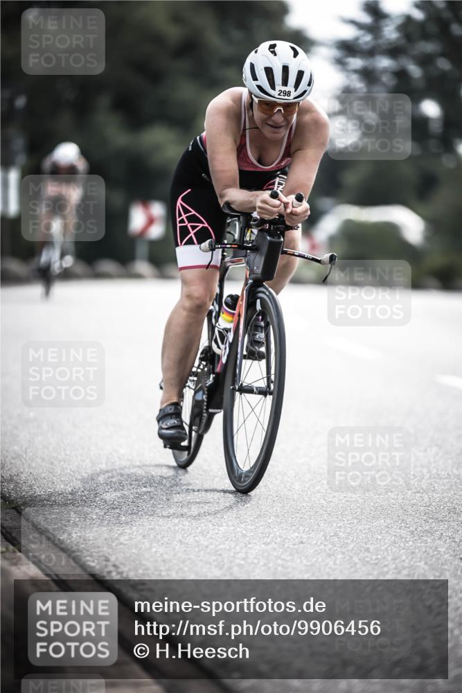 21.06.2026 - 29. Vierlanden-Triathlon H.Heesch http://msf.ph/oto/9906456 21.06.2026 09:19:59 Radfahren 32, 267, 298 meine-sportfotos.de
